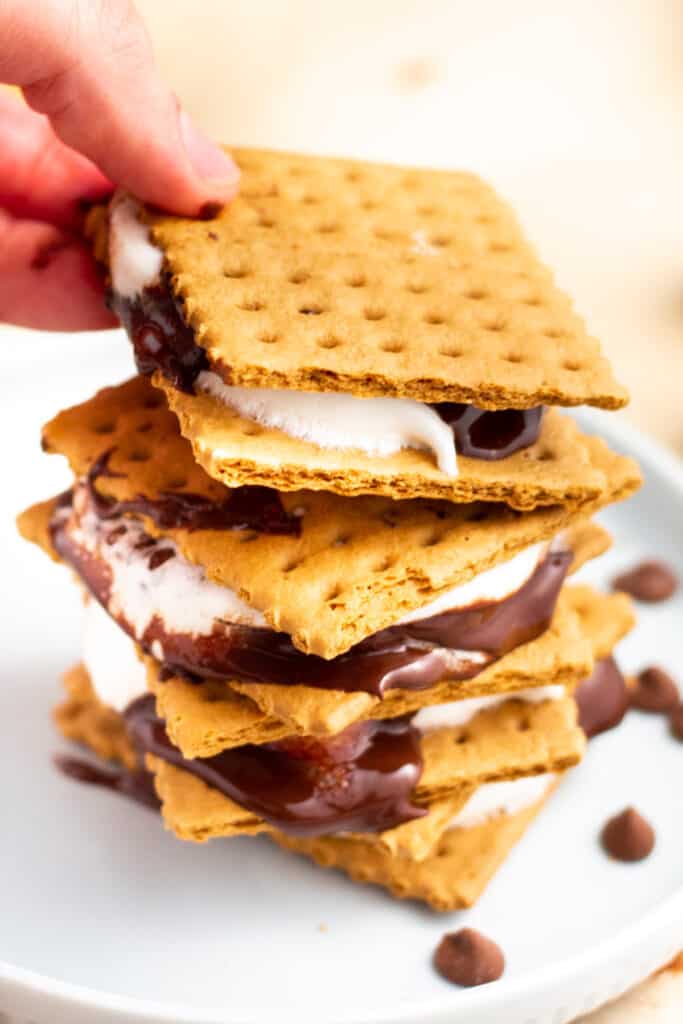 How To Make S'mores Without A Fire myminichefs.com