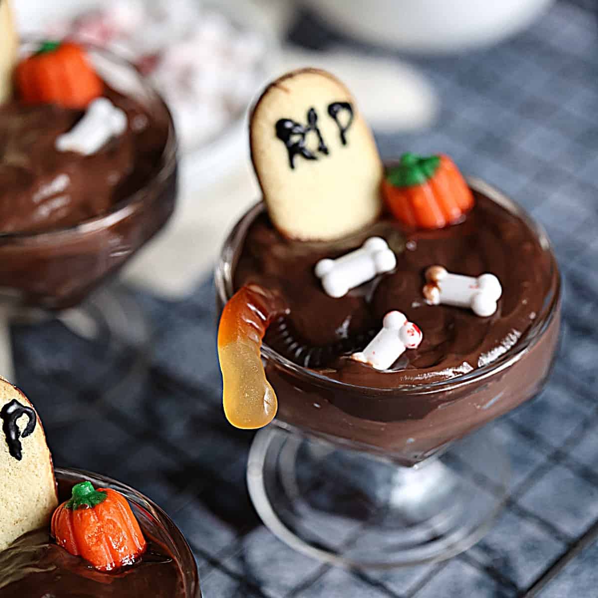 halloween spooky pudding cup