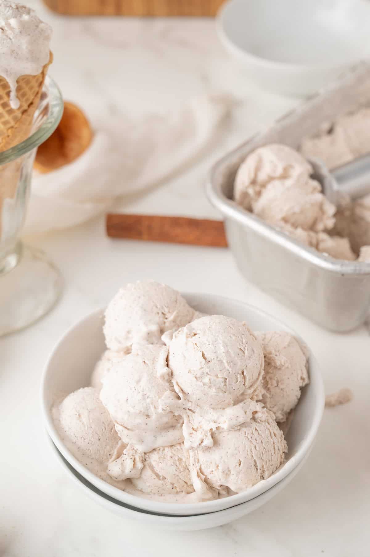 cinnamon ice cream in a bowl
